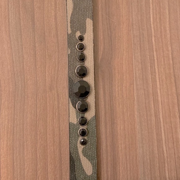 Guess size L thin camouflage belt - Picture 4 of 12